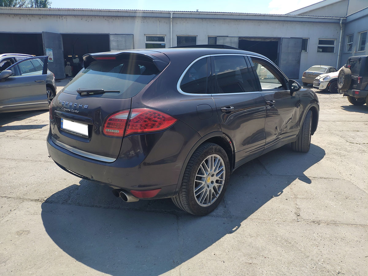 Porsche Cayenne, 2011 год. Сумма ущерба 576523,53 грн. Стоимость оценки 2500,00 грн