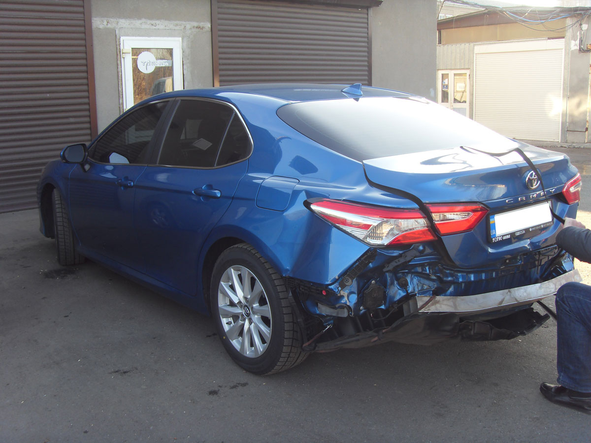 Toyota Camry, 2018 год. Сумма ущерба 269712,91 грн. Стоимость оценки с выездом 3000,00 грн